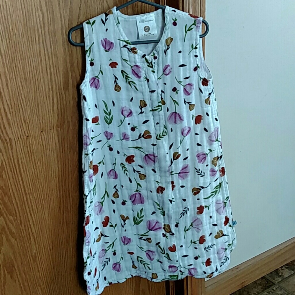 Nwot 0-6 months little unicorn sleep sack